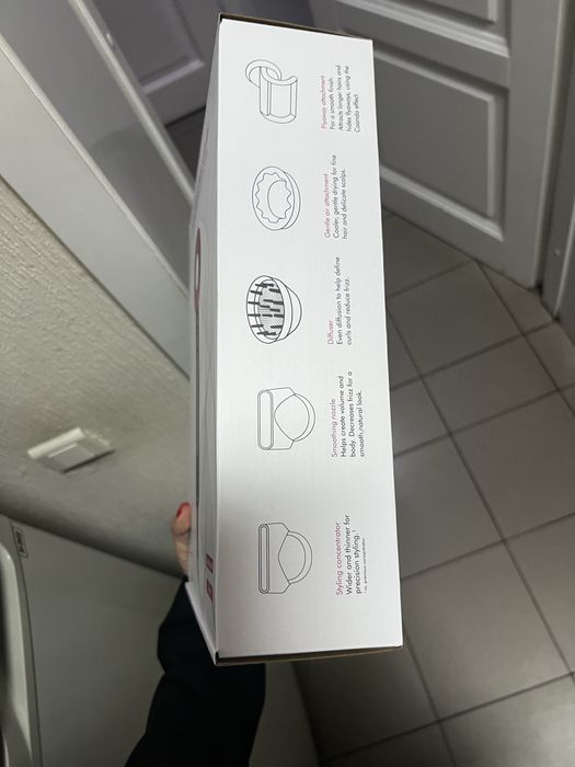 Новий фен для волосся