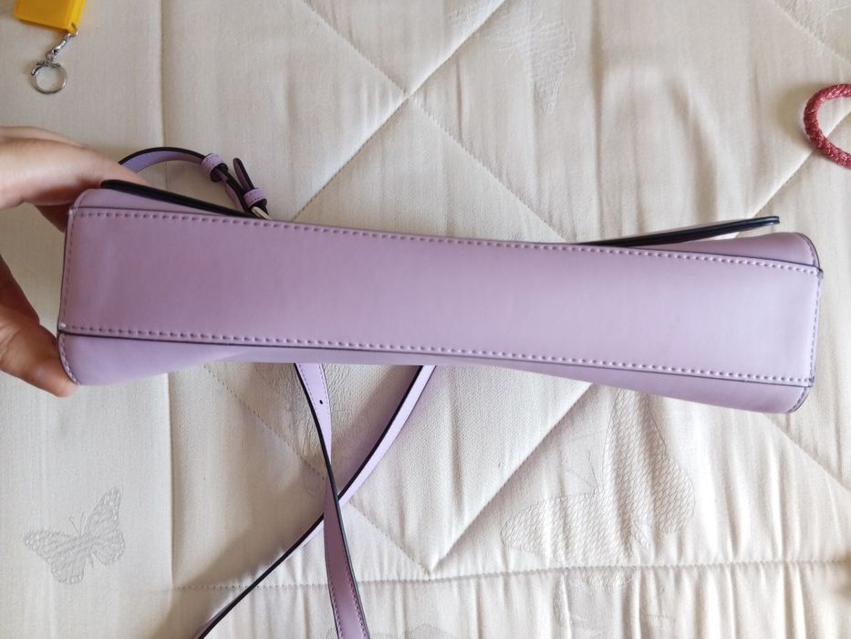 Mala tiracolo Armani Jeans cor lilás, sintética 25x17cm