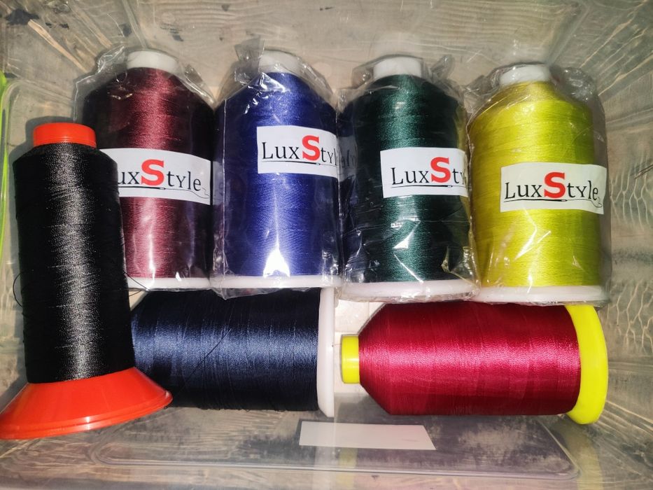 Нитки швейные полиэстер LuxStyle номер 10, 750 метров