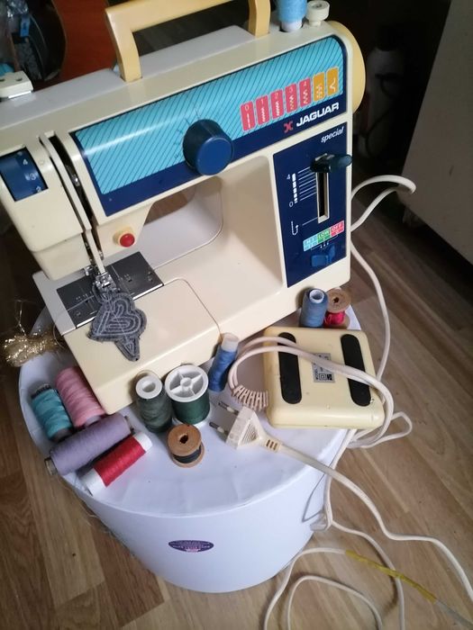 швейная  машинка  ел