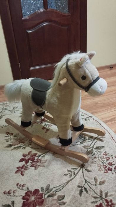 Коник-гойдалка б/у