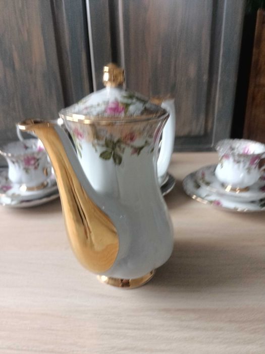 Serwis kawowy Iwona "Złota Róża"