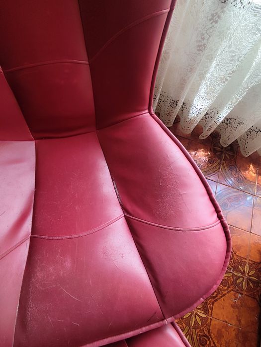 Cadeirão com pousa pés para restauro