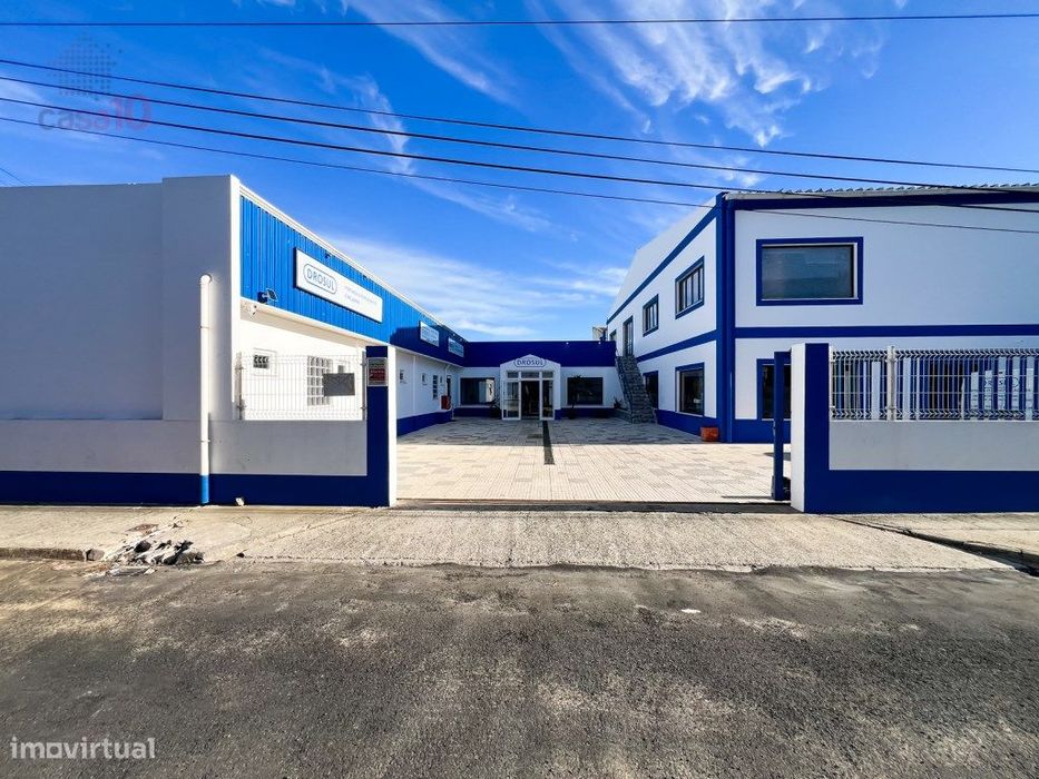 Excelente Armazém, para venda, em Sines