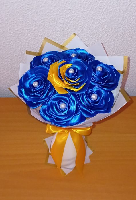 Buquê eterno - Azul e amarelo