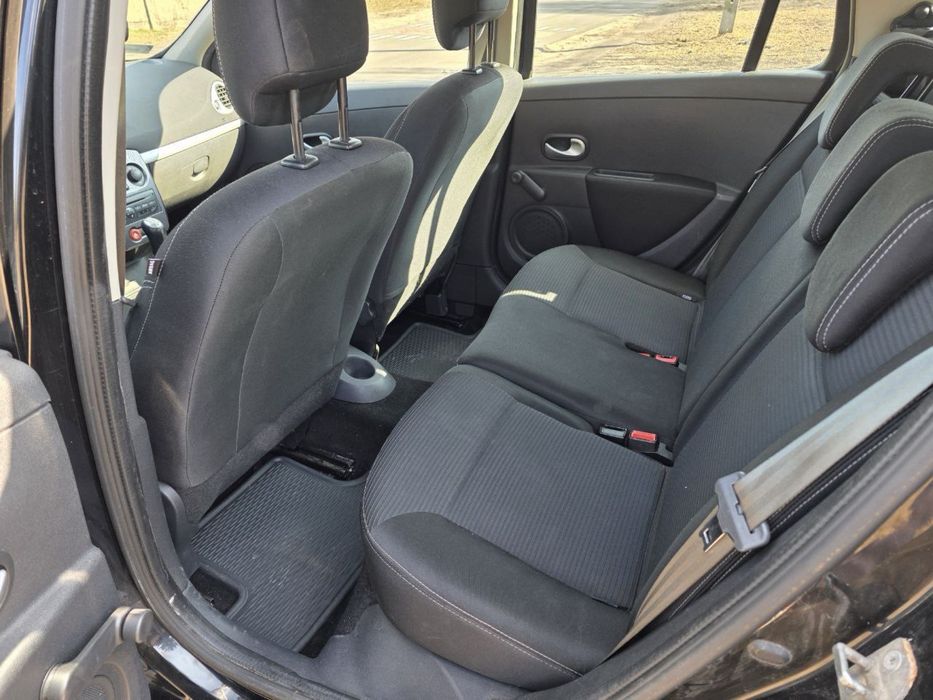 Renault Clio 1,5 (3,5л/100км) турбо-дизель 2012 рік