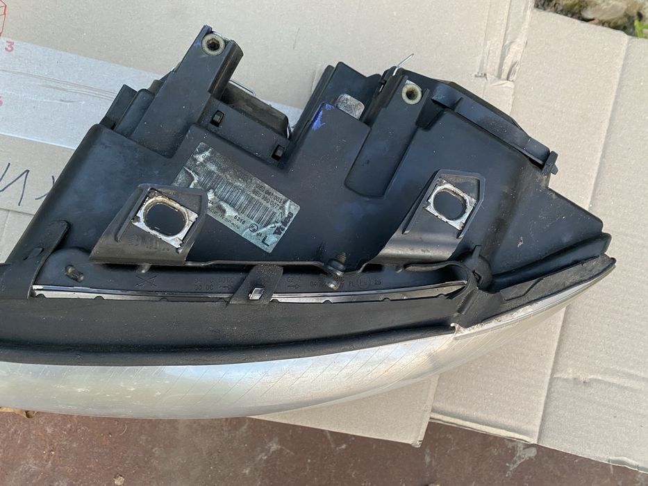 ліва фара ауді а4б6