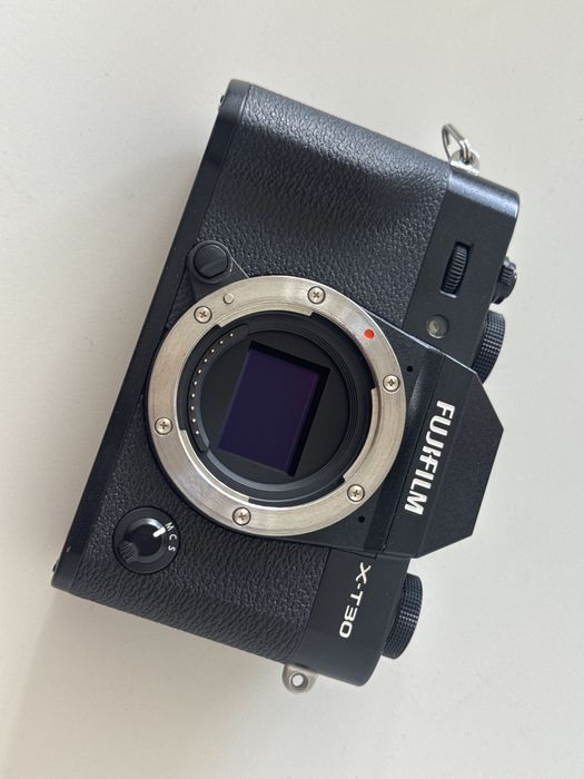 Fujifilm X-T30 + grip + 2 baterie