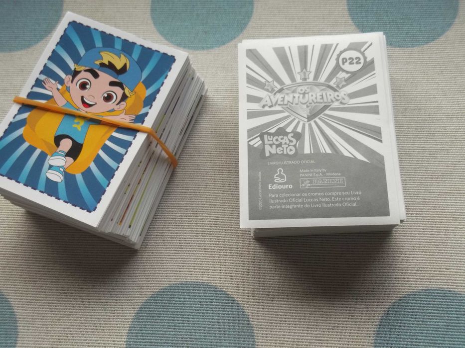 Cromos da coleção Lucas Neto