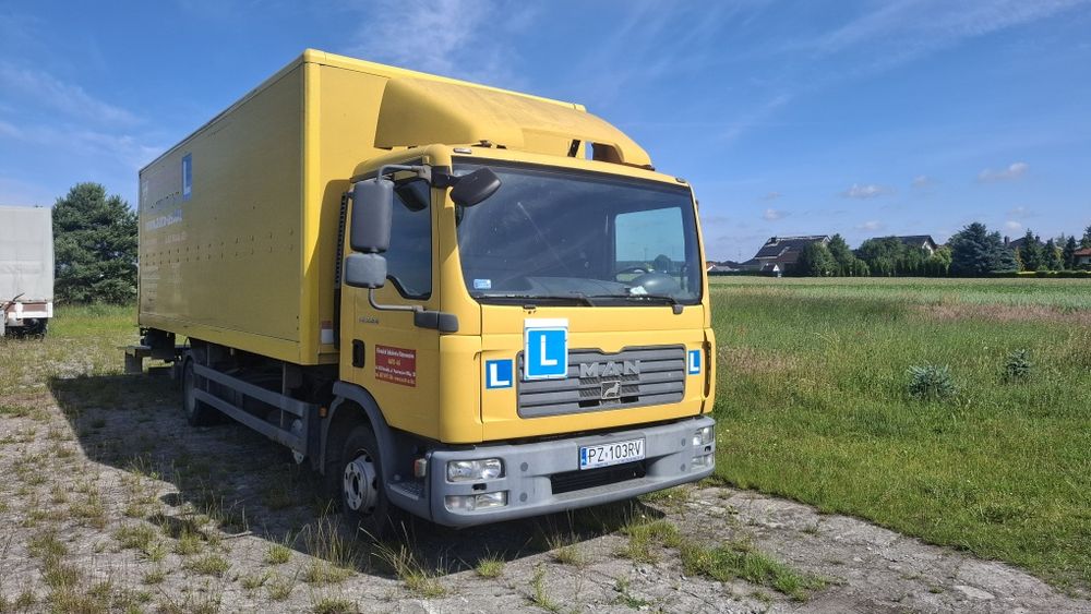 MAN TGL 12.220 4x2 BL + przyczepa