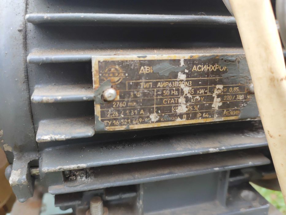 Токарний станок по дереву