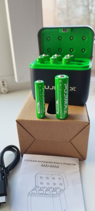 Комплект Зарядного Пристрою PUJIMAX +8 Акамуляторів(4AA+4AAA)