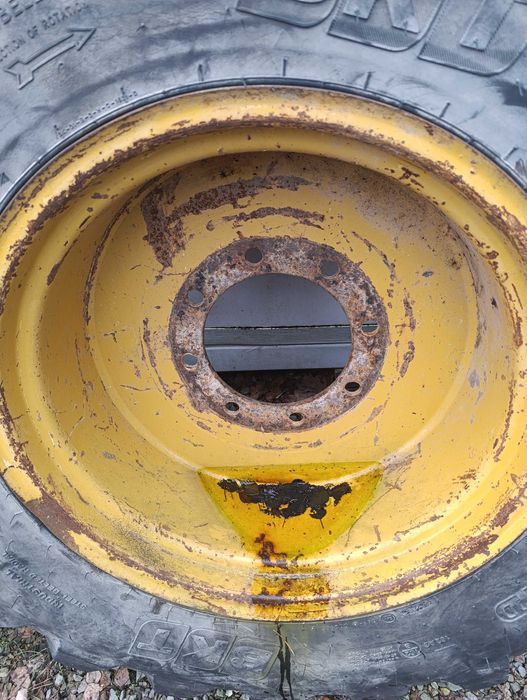 Koła do ładowarki teleskopowej