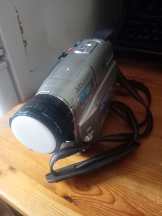 Sprzedam kamerę Svhs Panasonic
