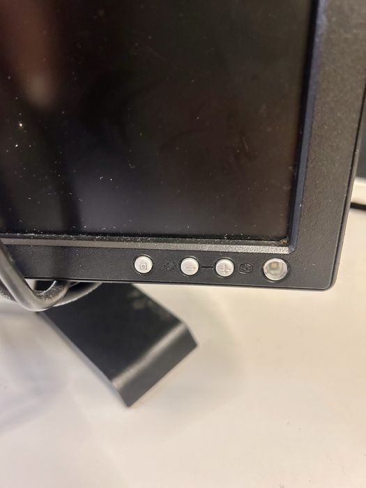 Monitor Dell E177FP  LCD de 17 polegadas