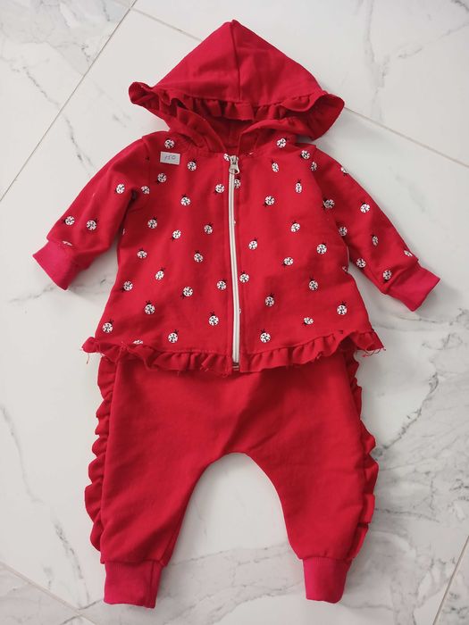 Продам дитячий костюмчик