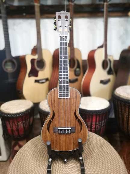 ukulele koncertowe SEGOVIA Walnut 24 concert 24c