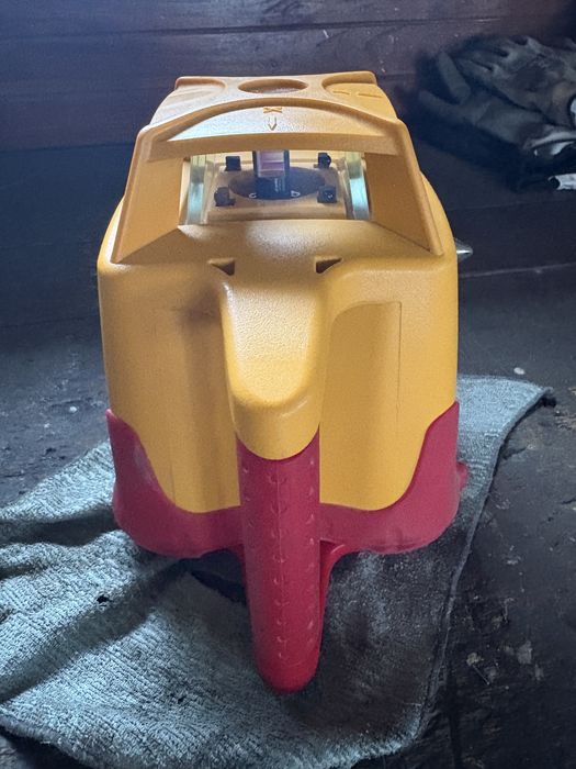 Laser Niwelator obrotowy Pls Hvr 505R