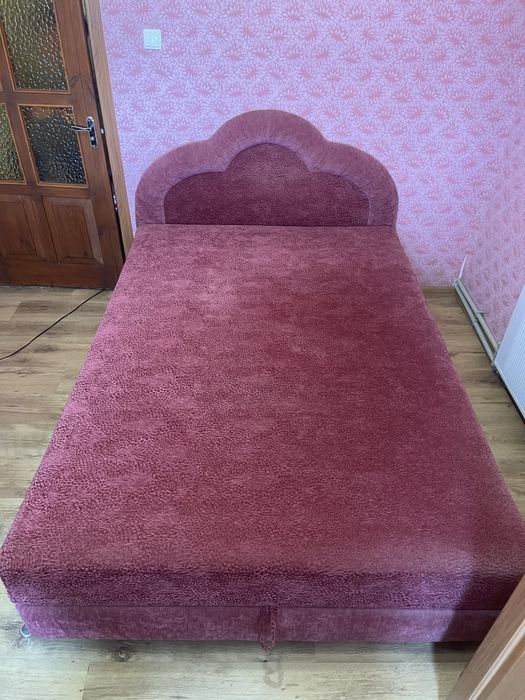 Ліжко в спальню « Корона»