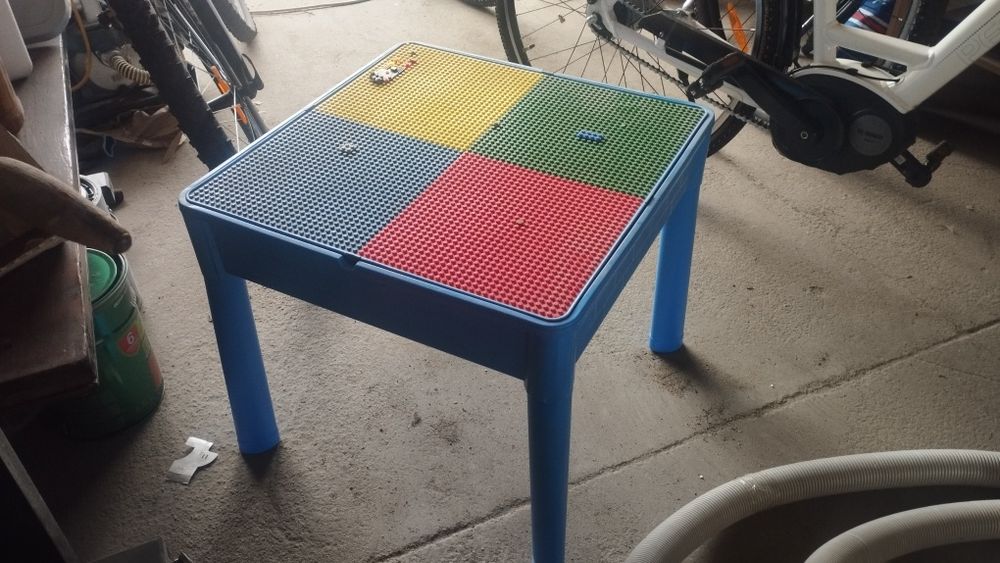 Stolik dla dziecka  LEGO