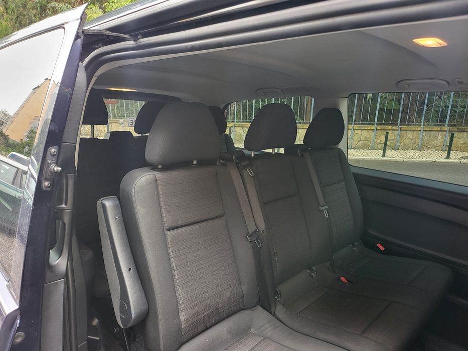 Aluguer carrinha de 9 lugares