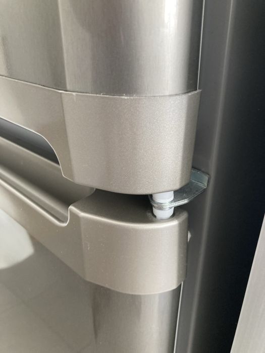 Garantia 2 anos - Frigorífico Combinado INDESIT CAA 55 NX 1