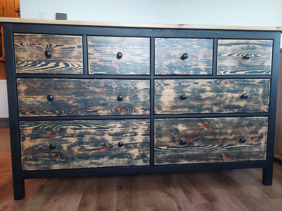Komoda IKEA  Hemnes, z litego drewna.