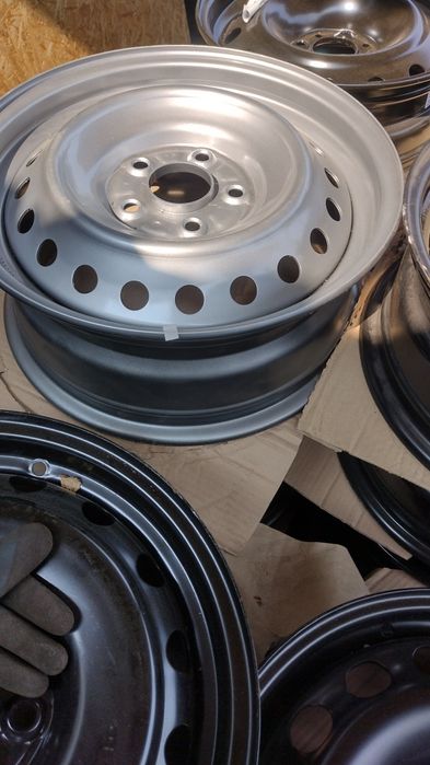 5x114,3 et 55 honda felgi stalowe