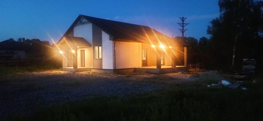 Будинок біля Малинського ринку