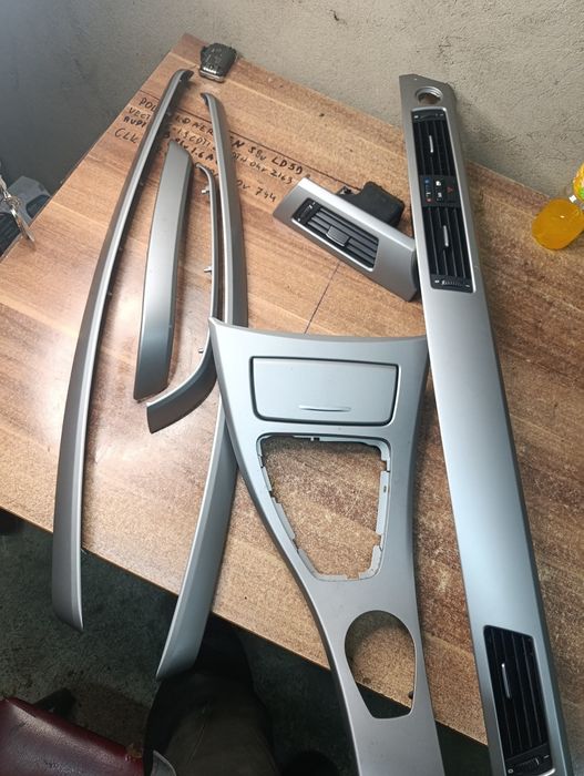 BMW E91 07r - listwy dekory komplet bdb stan