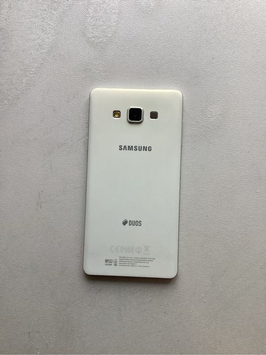 Самсунг а7 2015.