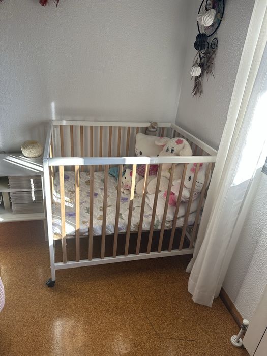 Cama de grades / parque em madeira vertbaudet