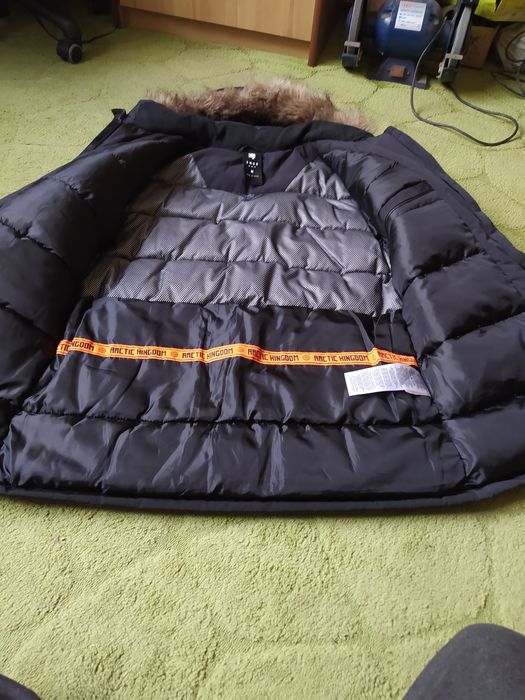 Продаются две зимние куртки