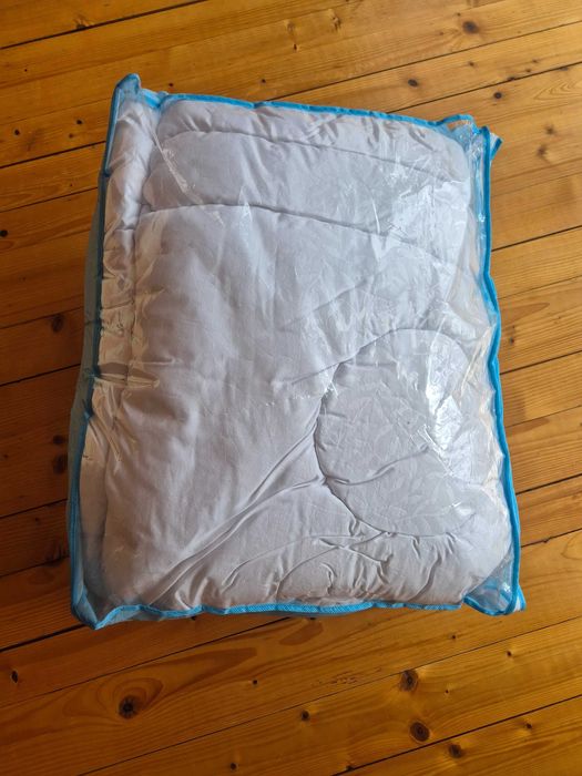 Kołdra ciepła nowa