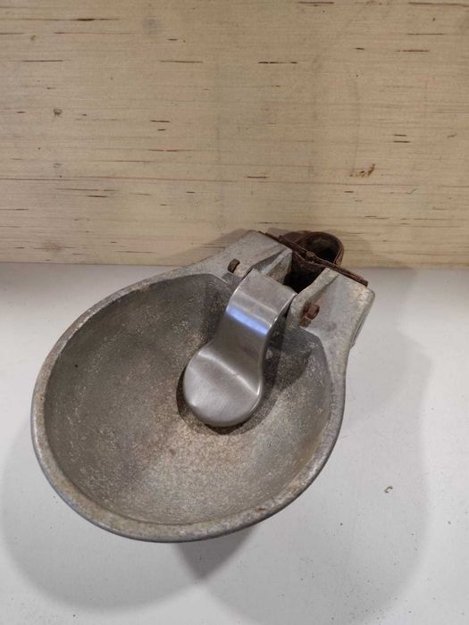 Bebedor Grande para animais grandes