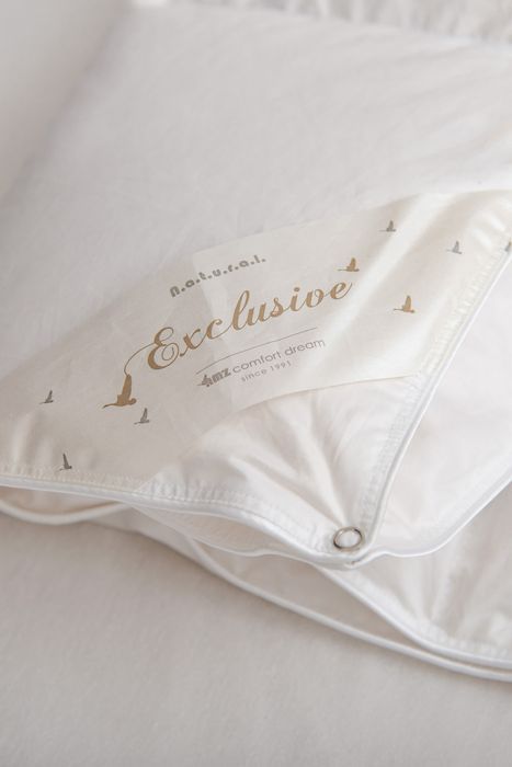 Kołdra AMZ DREAM 4 PORY ROKU puch 90% 200x220cm Kremowy