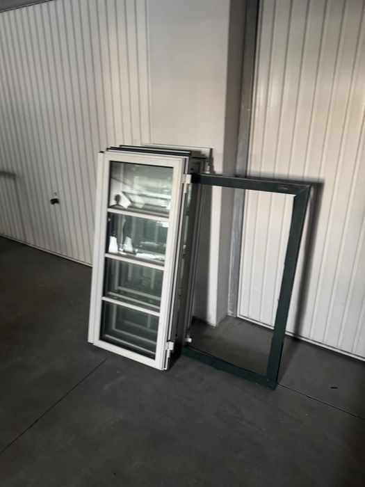 Conjunto janelas e portas e portadas em aluminio lacado