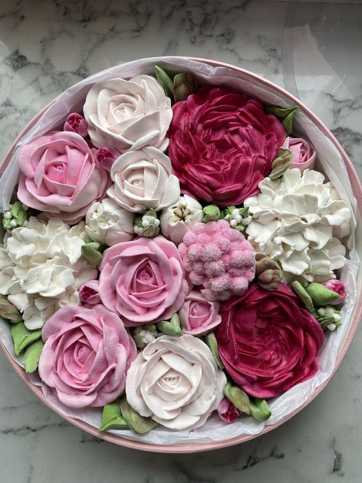 Подарунок до Дня закоханих , 8 березня