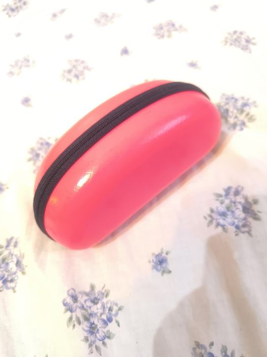 Etui na okulary New Yorker w kolorze barbie pink