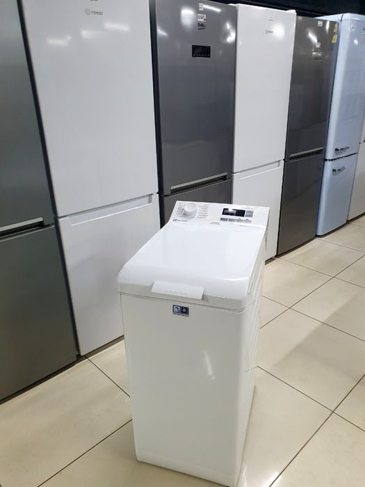 Вертикальна пральна/ стиральная машина Electrolux EW6T4262 вузька, великий вибір