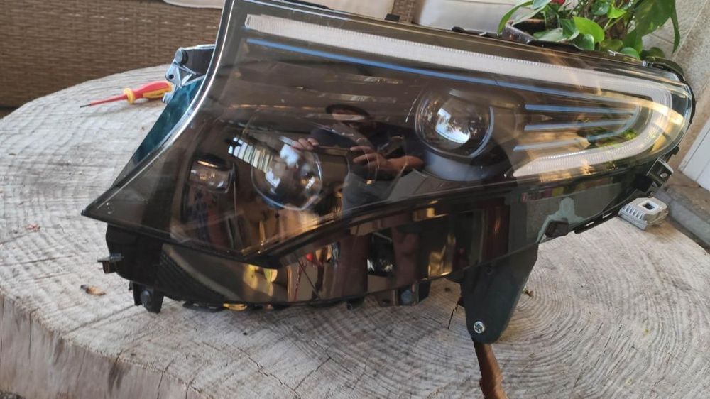 farol esquerdo full Led Mercedes EQC suv w293