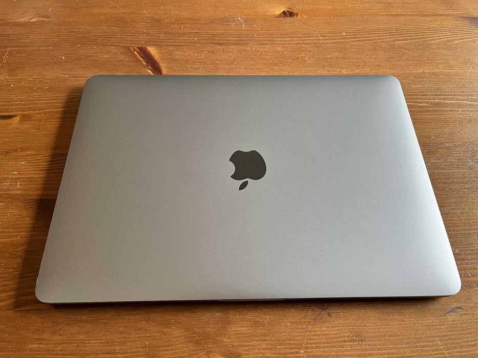 MacBook Pro 13 2020 | i7 | 16GB RAM | 512GB SSD | 4x Thunderbolt