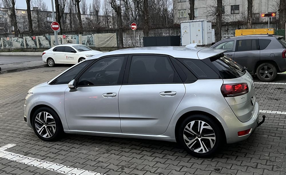 Автомобіль Citroen C4 Picasso
