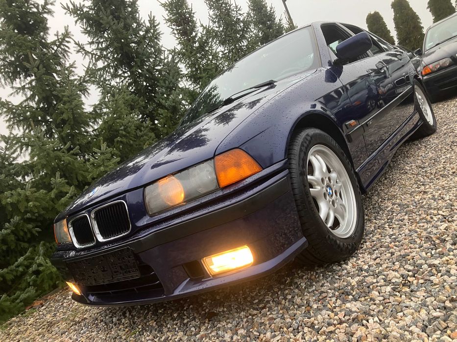 BMW 323i Montreal Fabryczny M-Pakiet Hi-Fi Climatronic Szyberdach