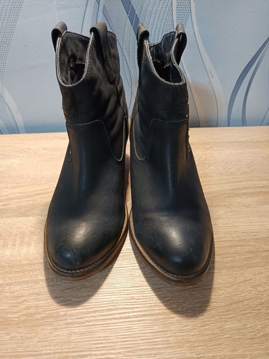 Продам ботінки38-40р