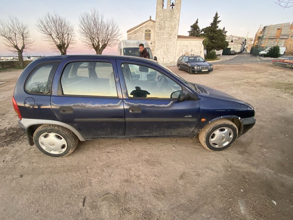 Carro em bom estado