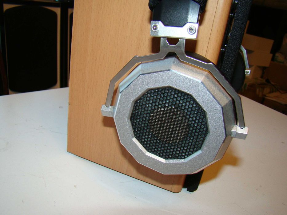 наушники Sound Reality . Модель "Solo" и "Solo+"