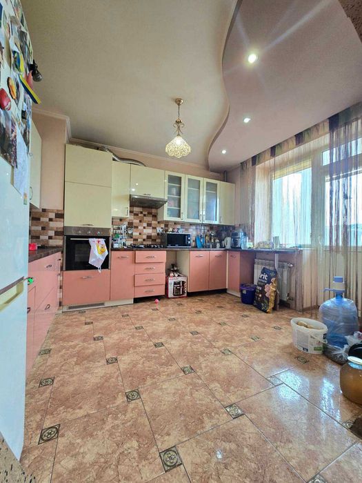 3к. вул Шевченка, Рясне 1, 92/54/12, 9/10ц, 109 000$ новобуд.