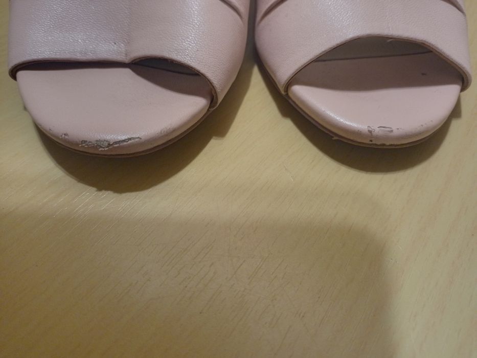 Шлепанцы розового цвета