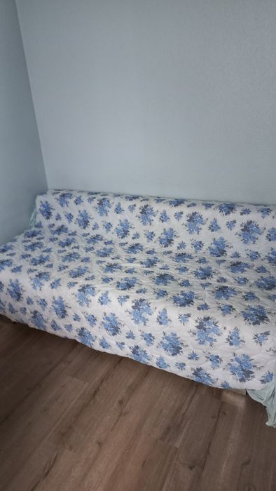 Покрывала розовое и голубое